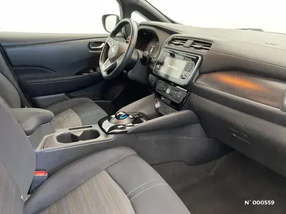NISSAN LEAF II - voiture d'occasion - Photo 10