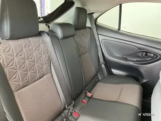 TOYOTA YARIS CROSS I - voiture d'occasion - Photo 11