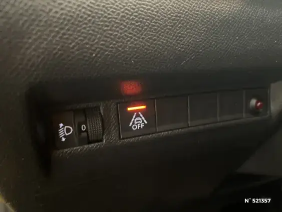 PEUGEOT 208 BUSINESS R II - voiture d'occasion - Photo 15