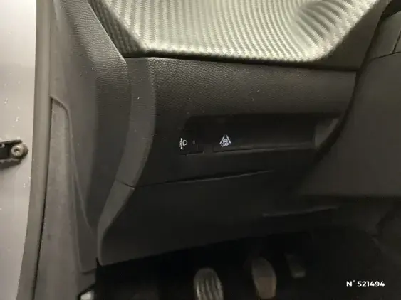 PEUGEOT 208 BUSINESS R II - voiture d'occasion - Photo 15