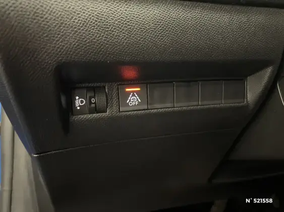 PEUGEOT 208 II - voiture d'occasion - Photo 14