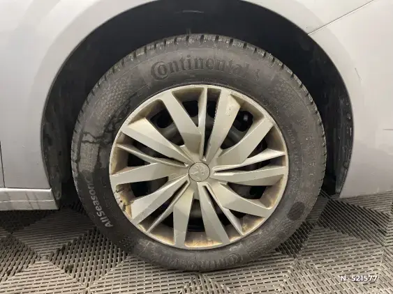 PEUGEOT 208 II - voiture d'occasion - Photo 8