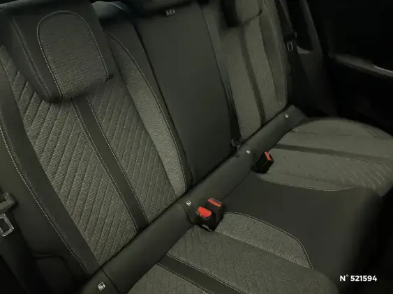 PEUGEOT 2008 II - voiture d'occasion - Photo 11