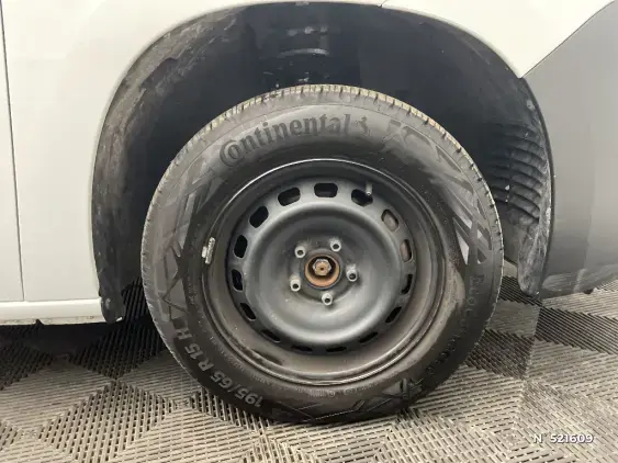 PEUGEOT PARTNER III - voiture d'occasion - Photo 8