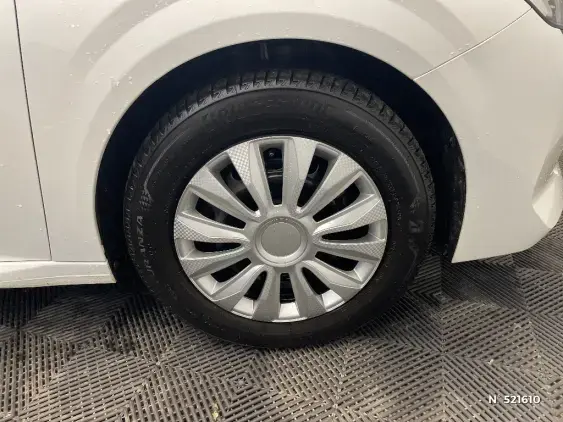 PEUGEOT 208 II - voiture d'occasion - Photo 8