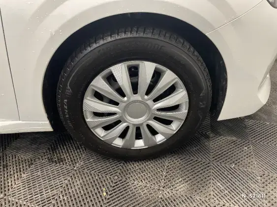 PEUGEOT 208 II - voiture d'occasion - Photo 8