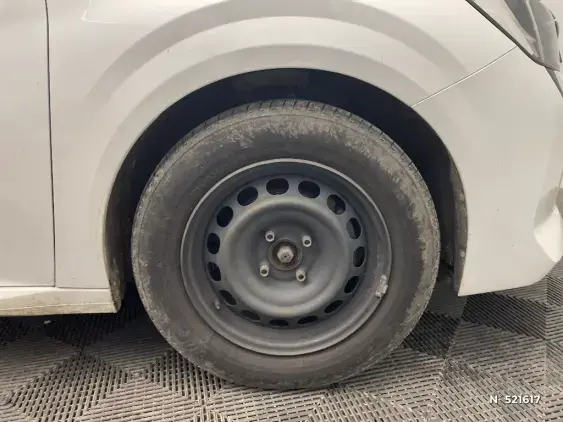 PEUGEOT 208 II - voiture d'occasion - Photo 8