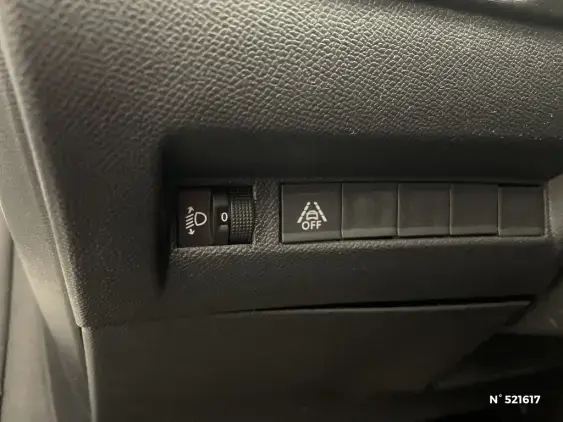 PEUGEOT 208 II - voiture d'occasion - Photo 13