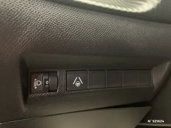 PEUGEOT 2008 II - voiture d'occasion - Photo 15