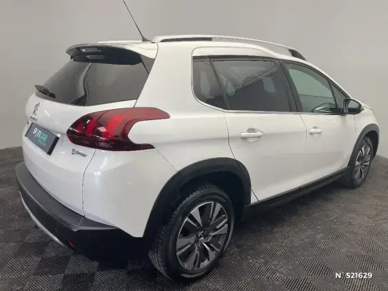 PEUGEOT 2008 - voiture d'occasion - Photo 4