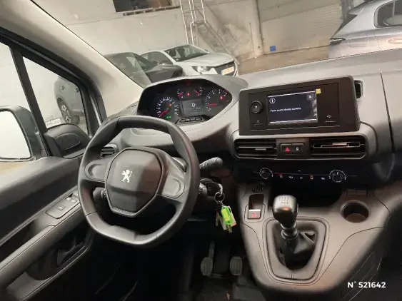 PEUGEOT PARTNER III - voiture d'occasion - Photo 9
