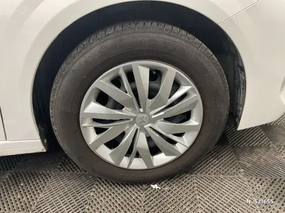 PEUGEOT 208 II - voiture d'occasion - Photo 7