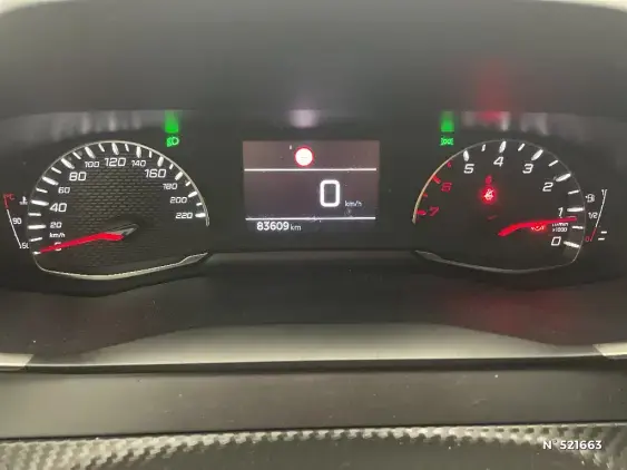 PEUGEOT 2008 II - voiture d'occasion - Photo 12