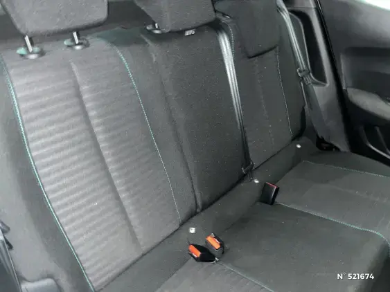 PEUGEOT 2008 II - voiture d'occasion - Photo 11