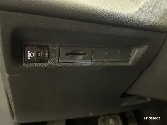 PEUGEOT 308 III - voiture d'occasion - Photo 15