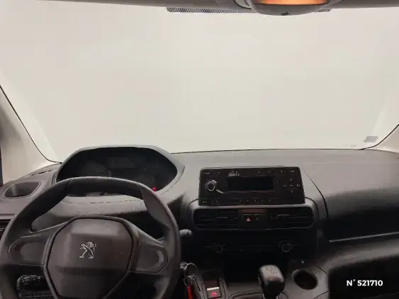 PEUGEOT PARTNER III - voiture d'occasion - Photo 9