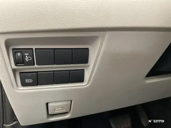 TOYOTA YARIS IV - voiture d'occasion - Photo 14