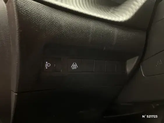 PEUGEOT 2008 II - voiture d'occasion - Photo 15