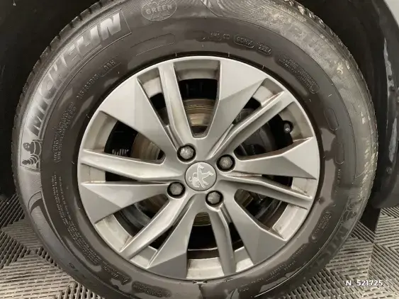 PEUGEOT 2008 II - voiture d'occasion - Photo 8