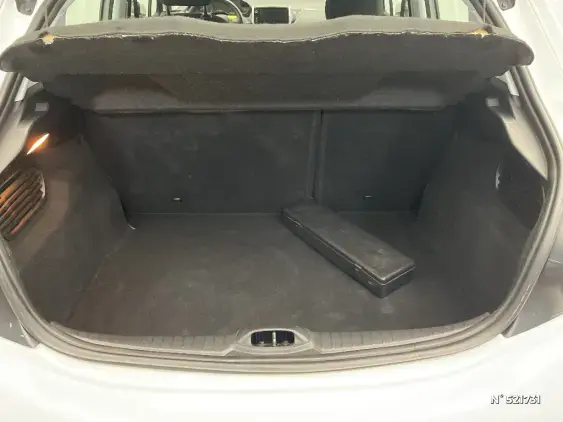 PEUGEOT 208 - voiture d'occasion - Photo 7