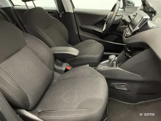 PEUGEOT 208 - voiture d'occasion - Photo 10
