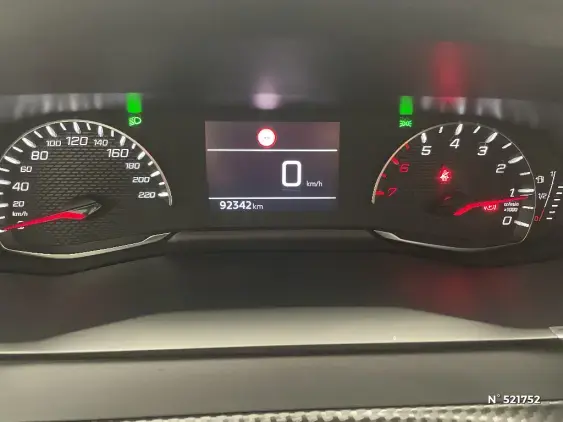 PEUGEOT 208 II - voiture d'occasion - Photo 12