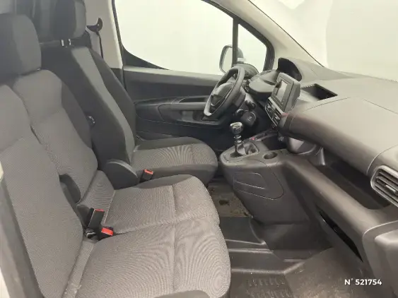 PEUGEOT PARTNER III - voiture d'occasion - Photo 9