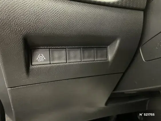 PEUGEOT 2008 II - voiture d'occasion - Photo 15