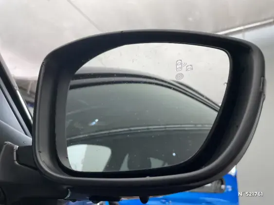 PEUGEOT 2008 II - voiture d'occasion - Photo 26