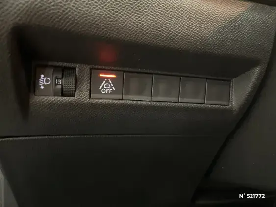 PEUGEOT 208 II - voiture d'occasion - Photo 15