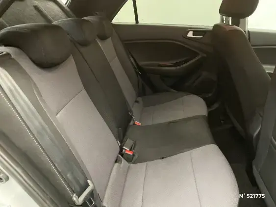 HYUNDAI i20 II - voiture d'occasion - Photo 11