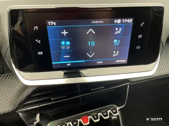 PEUGEOT 2008 II - voiture d'occasion - Photo 13