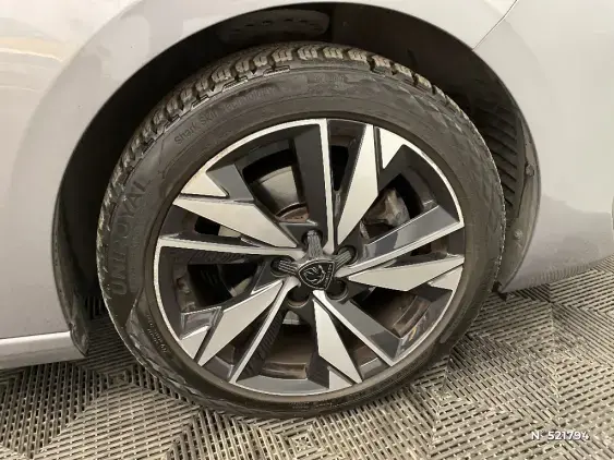 PEUGEOT 308 III - voiture d'occasion - Photo 8