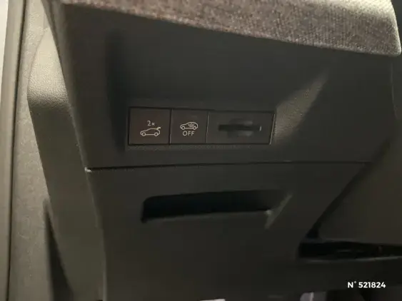 PEUGEOT 3008 ELECTRIQUE III - voiture d'occasion - Photo 14