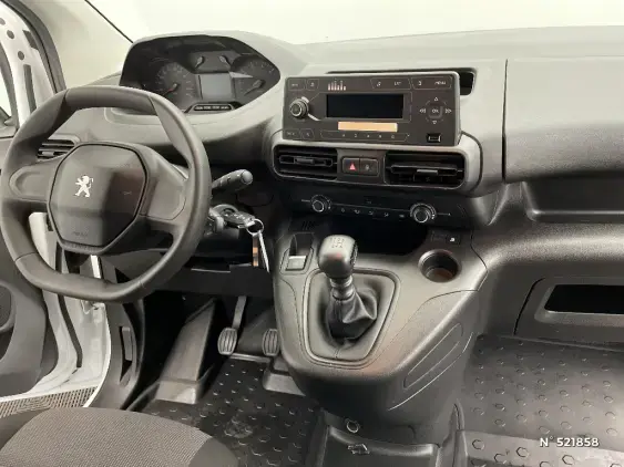 PEUGEOT PARTNER III - voiture d'occasion - Photo 9