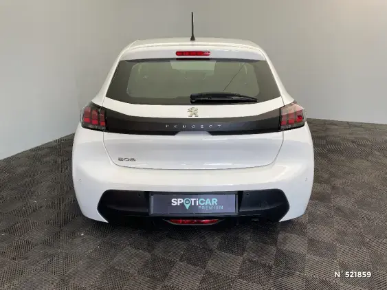 PEUGEOT 208 II - voiture d'occasion - Photo 6