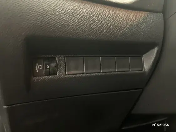 PEUGEOT 208 II - voiture d'occasion - Photo 15