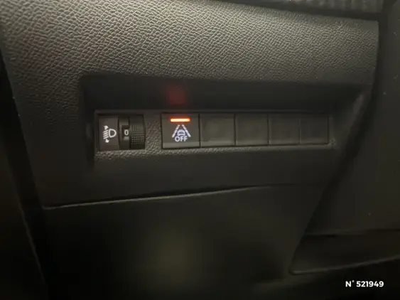 PEUGEOT 208 II - voiture d'occasion - Photo 15