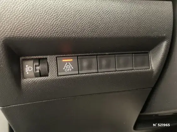 PEUGEOT 2008 II - voiture d'occasion - Photo 15