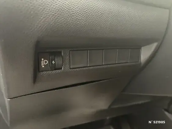 PEUGEOT 208 II - voiture d'occasion - Photo 15