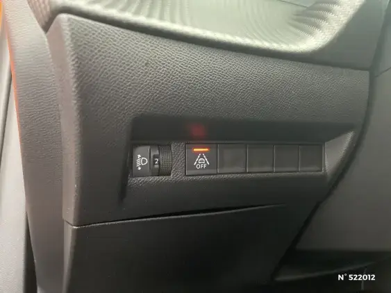 PEUGEOT 2008 II - voiture d'occasion - Photo 15