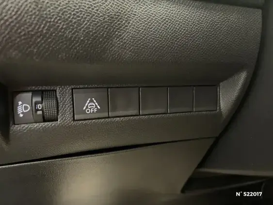PEUGEOT 2008 II - voiture d'occasion - Photo 15
