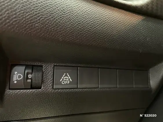 PEUGEOT 208 II - voiture d'occasion - Photo 15