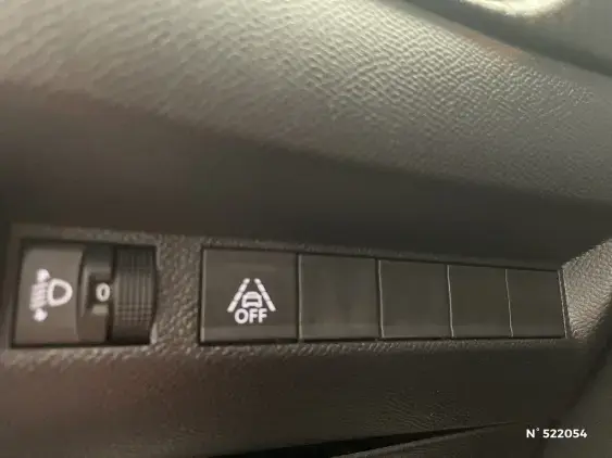 PEUGEOT 208 II - voiture d'occasion - Photo 15