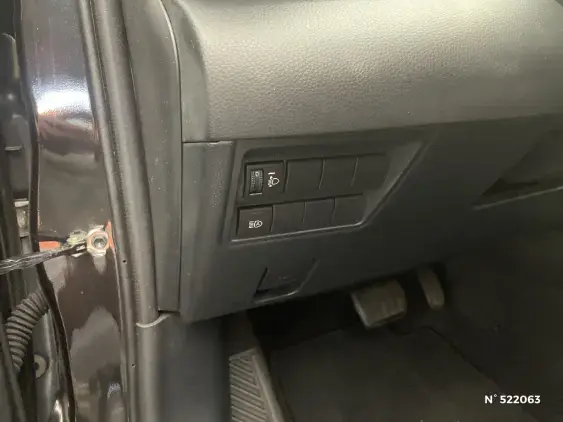 TOYOTA YARIS IV - voiture d'occasion - Photo 15