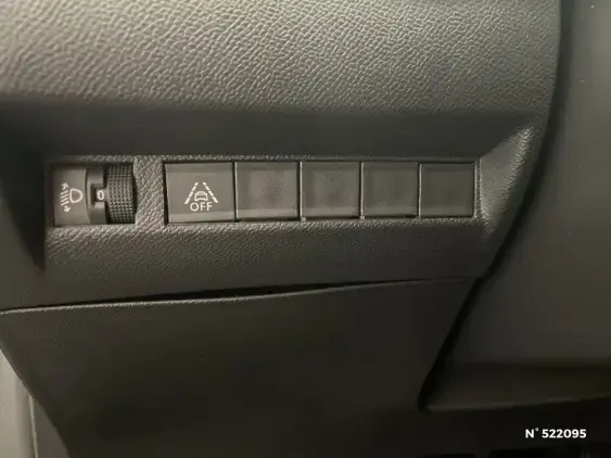 PEUGEOT 208 II - voiture d'occasion - Photo 12