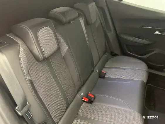 PEUGEOT 2008 II - voiture d'occasion - Photo 11