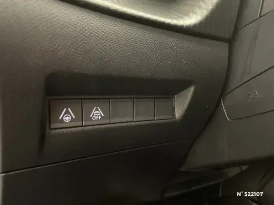 PEUGEOT 208 ELECTRIQUE II - voiture d'occasion - Photo 15