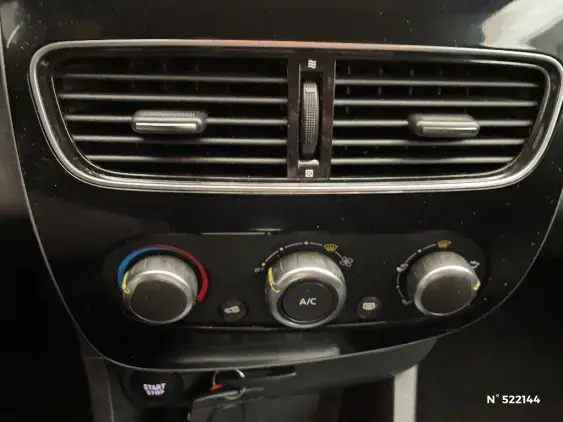 RENAULT CLIO IV - voiture d'occasion - Photo 14