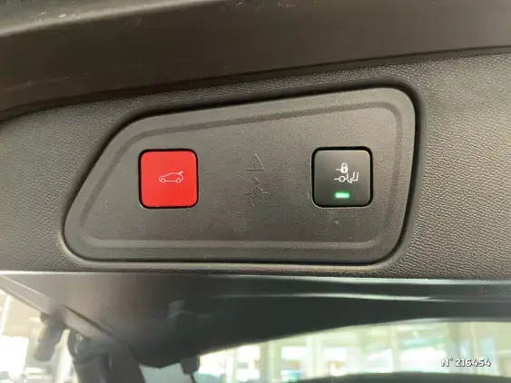 PEUGEOT 3008 II - voiture d'occasion - Photo 24